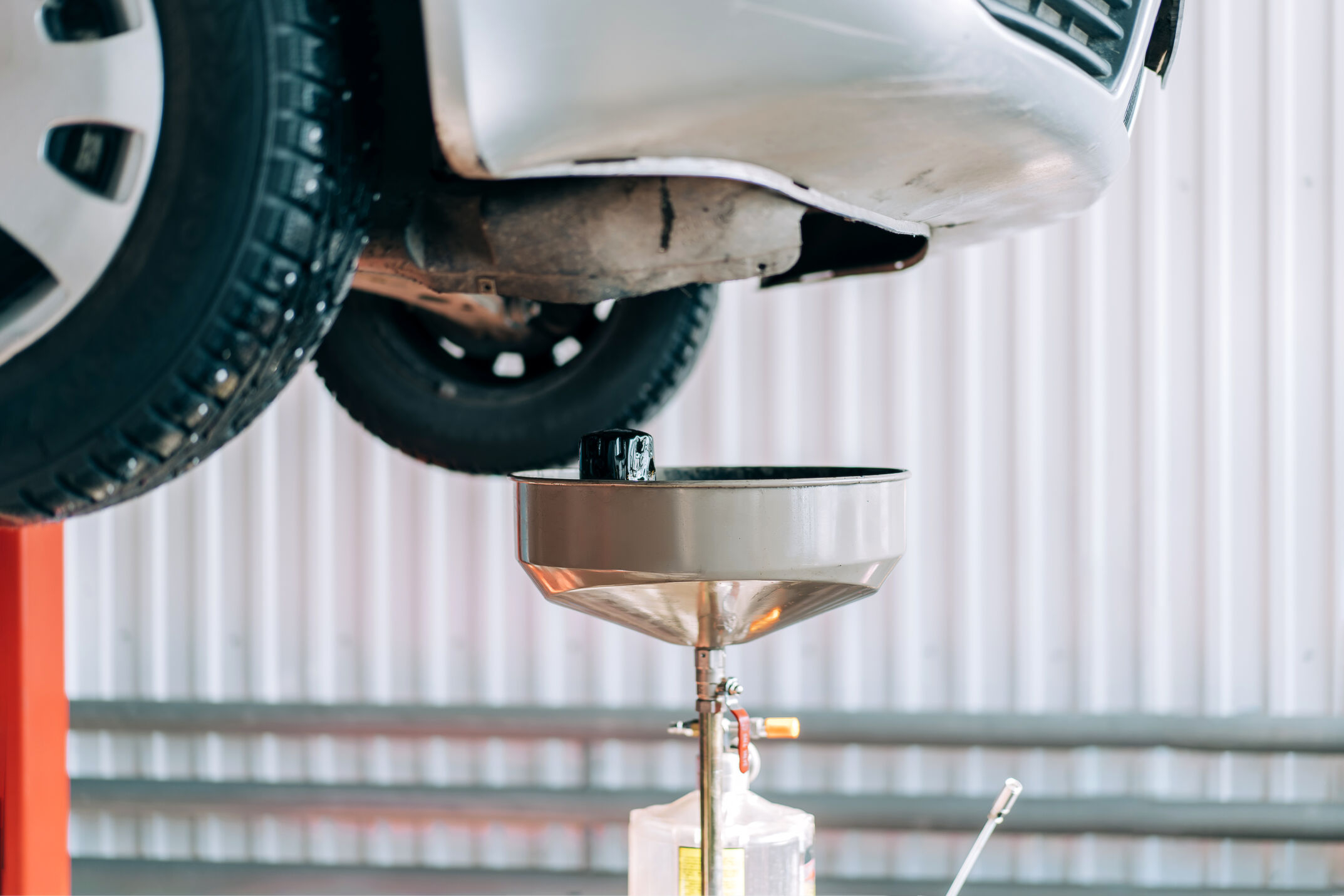 The Hidden Damage Skipping an Oil Change Can Cause – Especially in UAE Conditions