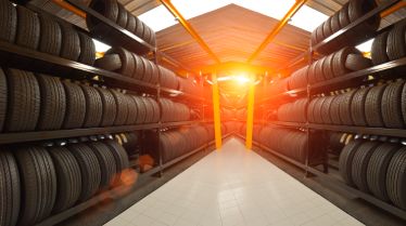 Online vs In-Store: Where Should You Buy Your Next Set of Tyres?